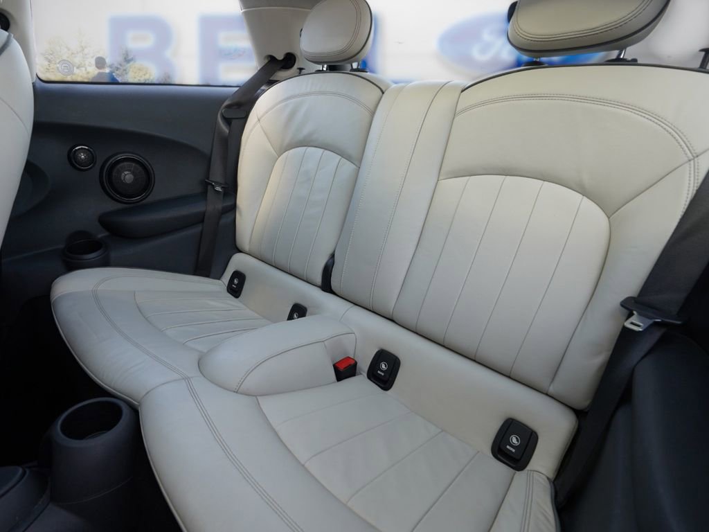 Used 2015 MINI Cooper S image 27