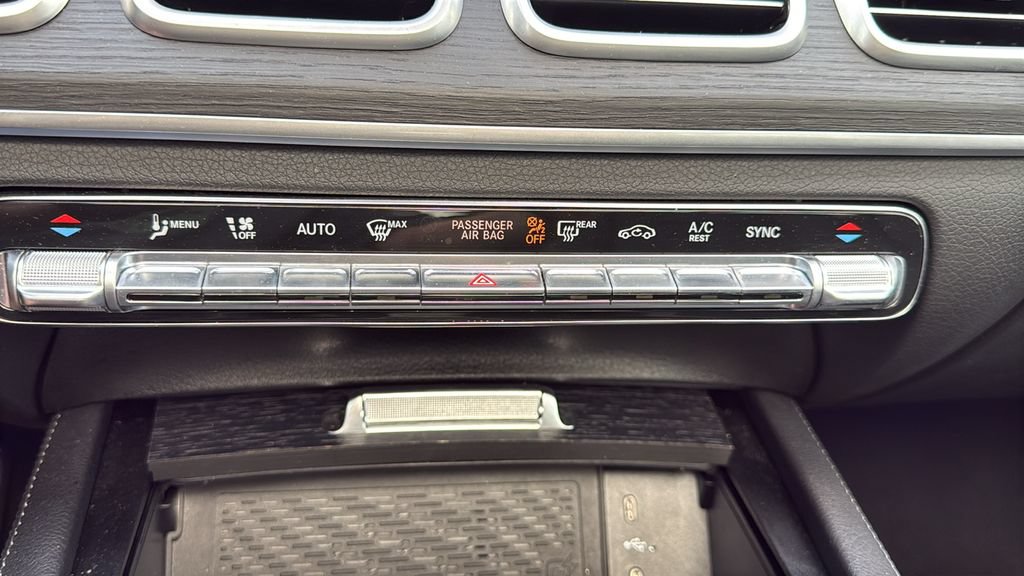 Certified 2025 Mercedes-Benz GLS 450 4MATIC image 39