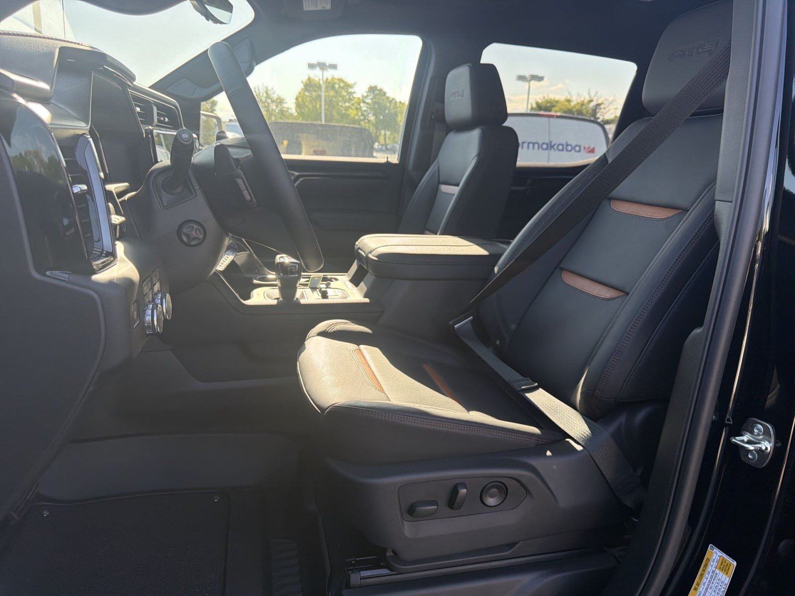 New 2026 GMC Sierra 1500 AT4 w/ AT4 Premium Package AWD/4WD image 13