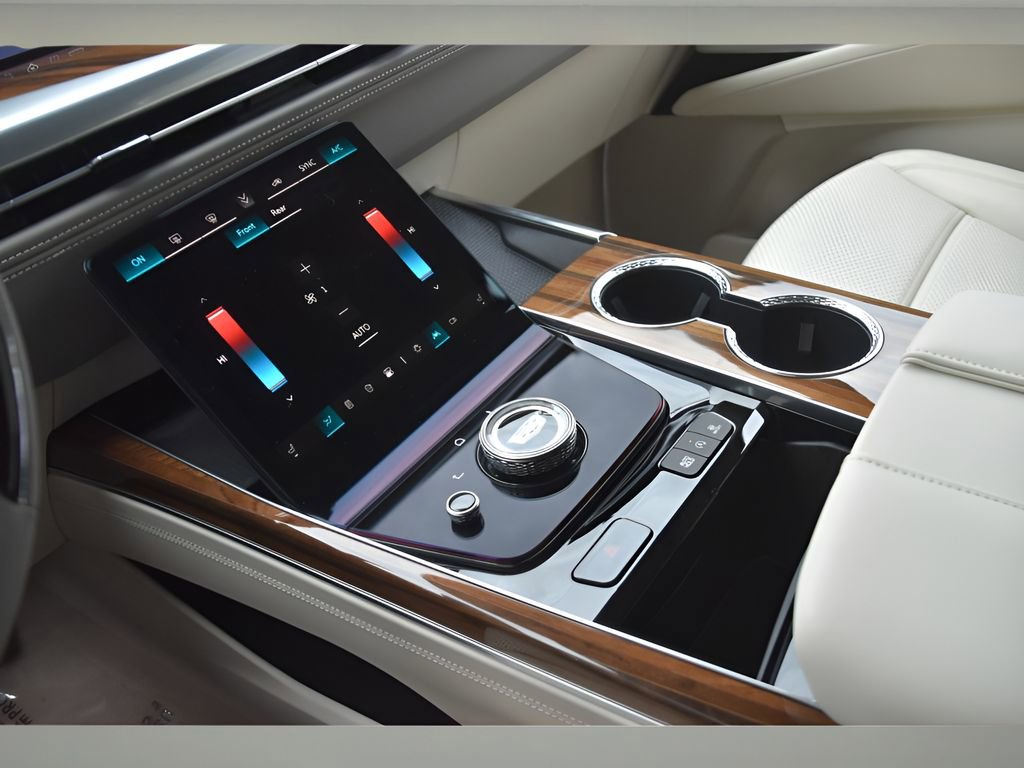 Certified 2026 Cadillac Escalade ESV Platinum Luxury w/ LPO, Radiant Package image 37