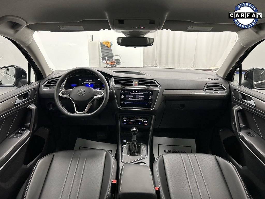Used 2022 Volkswagen Tiguan SE FWD image 11