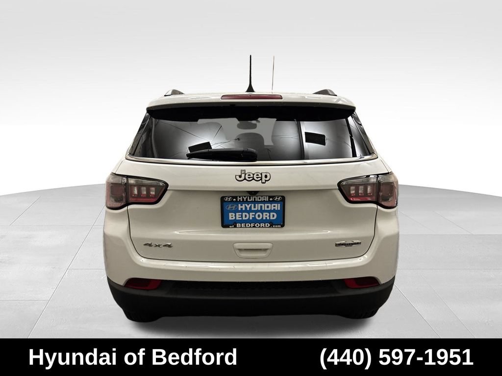 Used 2024 Jeep Compass Latitude AWD/4WD image 6