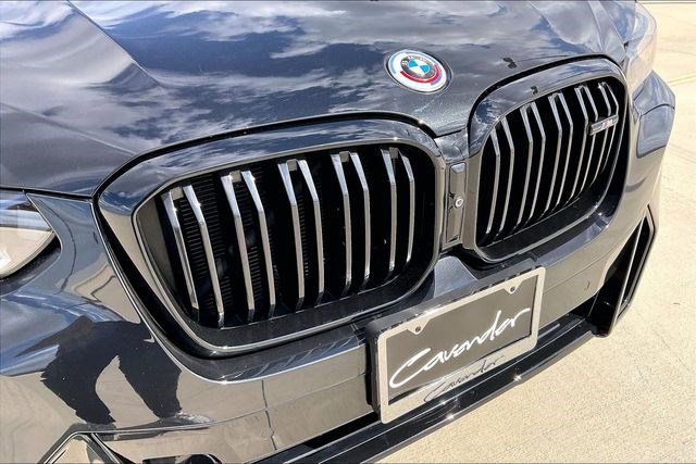 Used 2023 BMW X4 M40i w/ Premium Package image 32