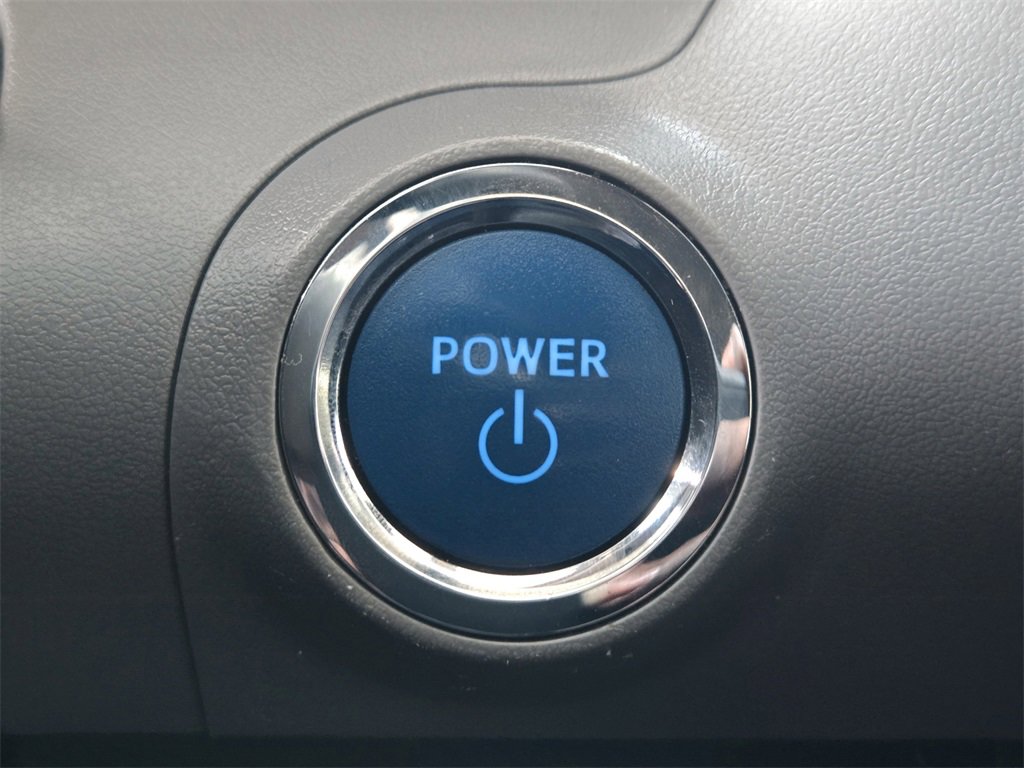 Used 2021 Toyota Avalon Limited image 23