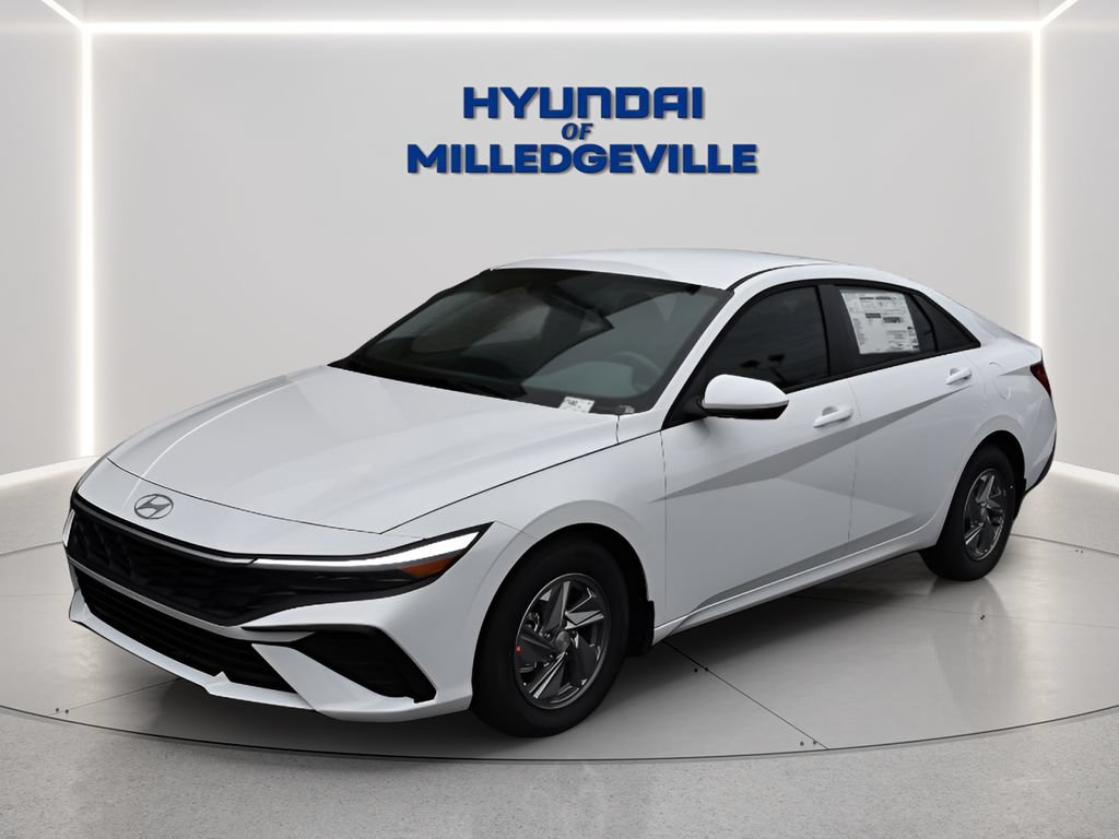 New 2026 Hyundai Elantra SE