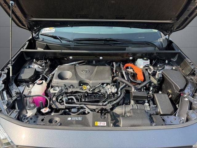 Certified 2025 Toyota RAV4 XLE AWD/4WD image 50