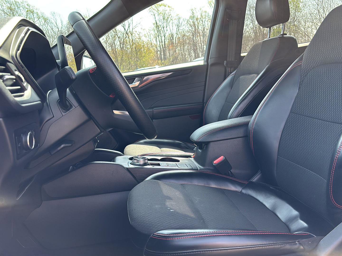 Used 2024 Ford Escape ST-Line image 9