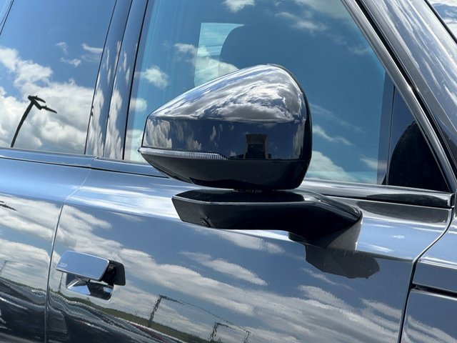 New 2025 Volvo EX90 Plus image 5