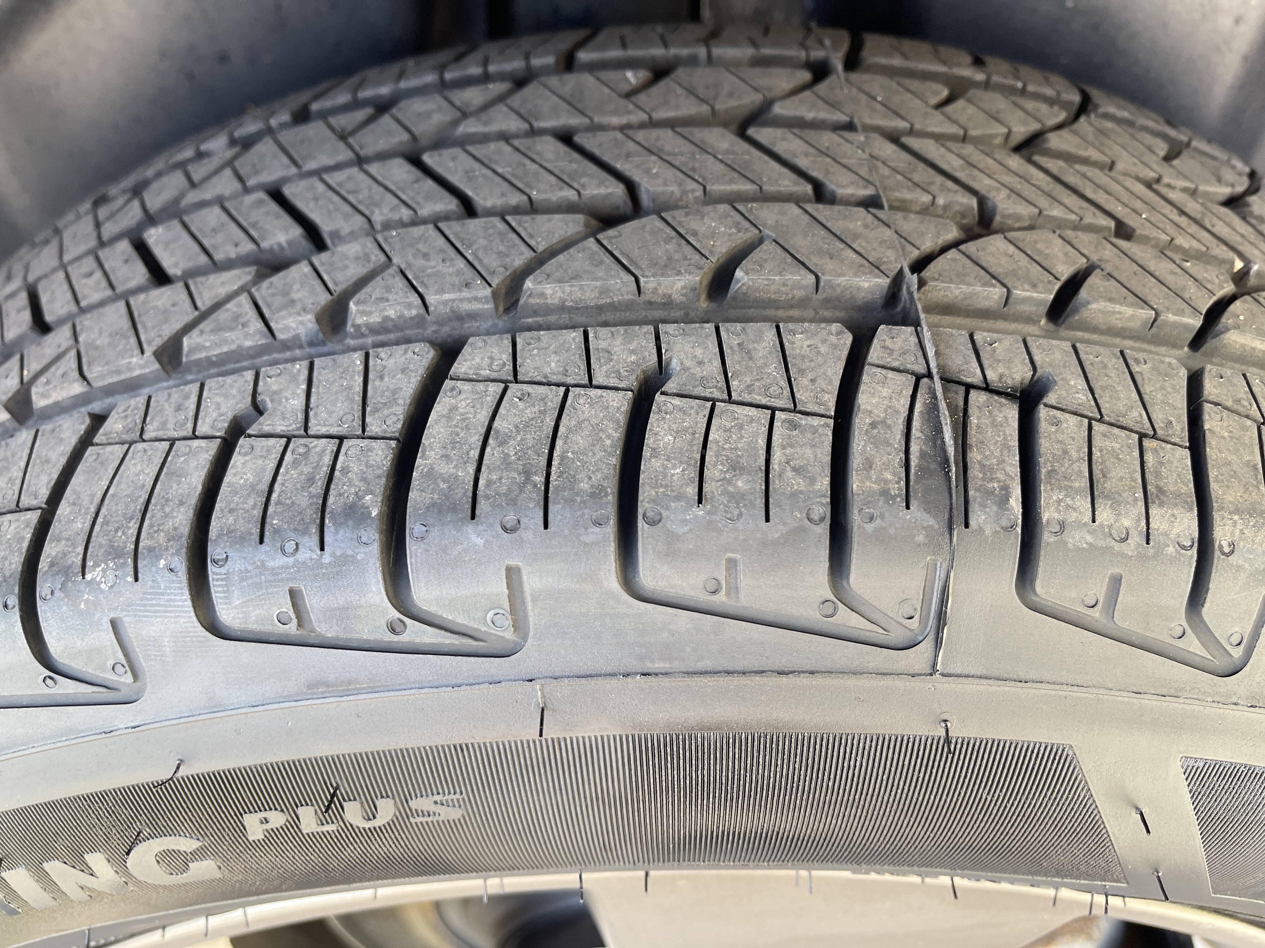Used 2017 Jeep Cherokee Latitude AWD/4WD image 24