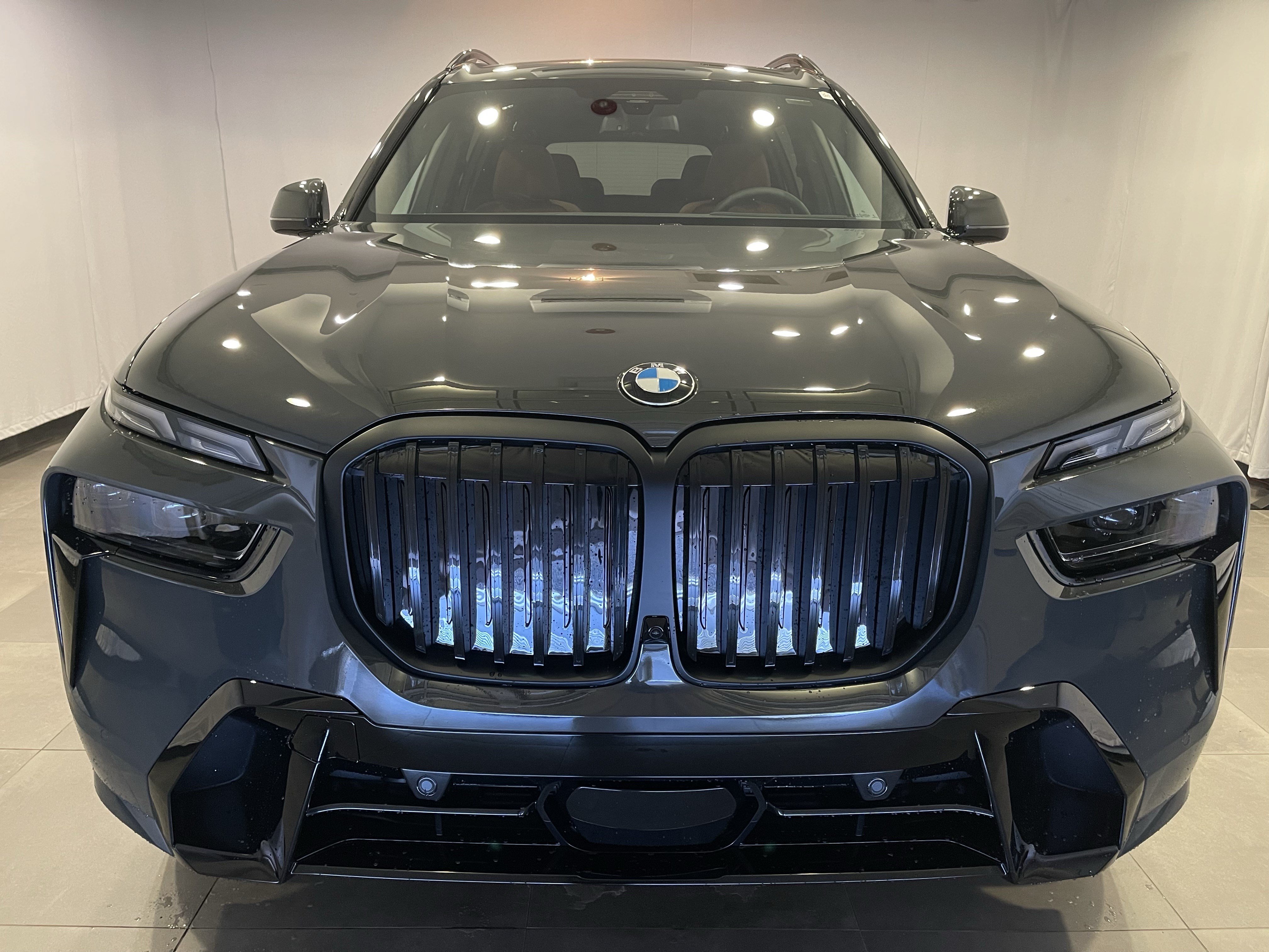 New 2027 BMW X7 xDrive40i w/ Executive Package AWD/4WD image 2