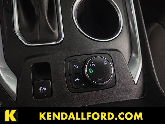 Used 2023 Chevrolet Traverse LT image 16