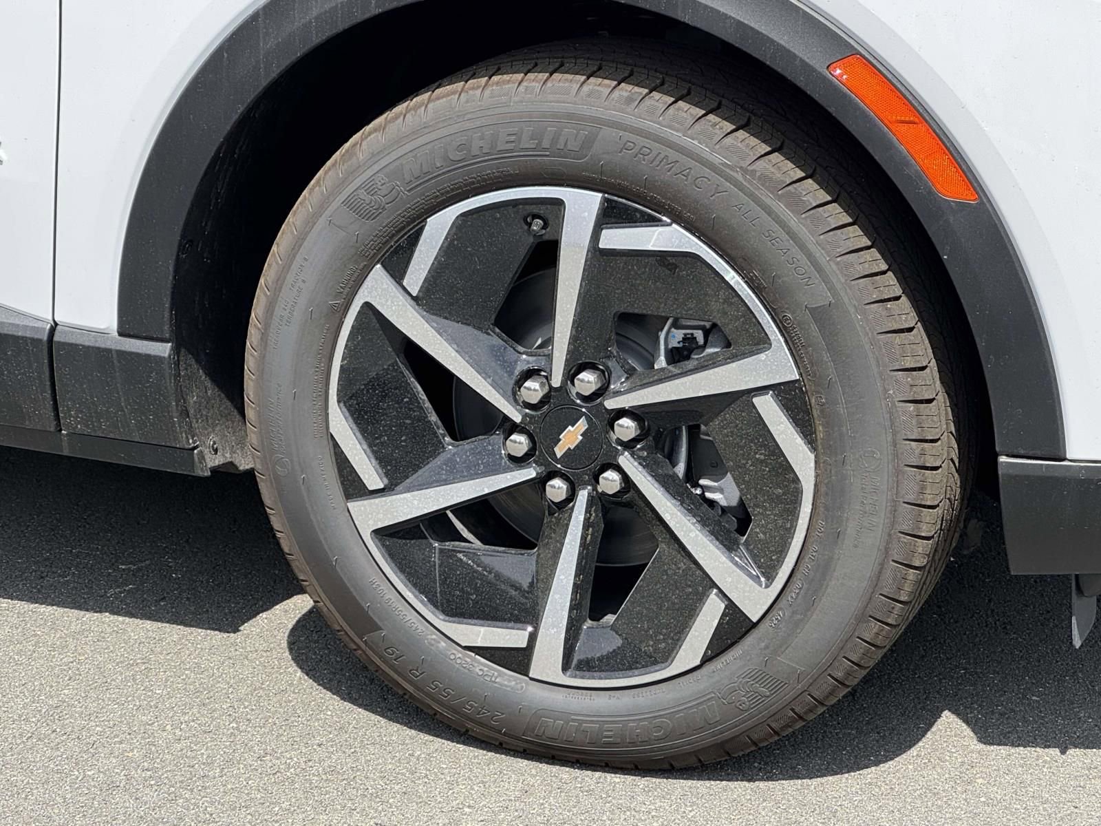 New 2026 Chevrolet Equinox EV LT image 7