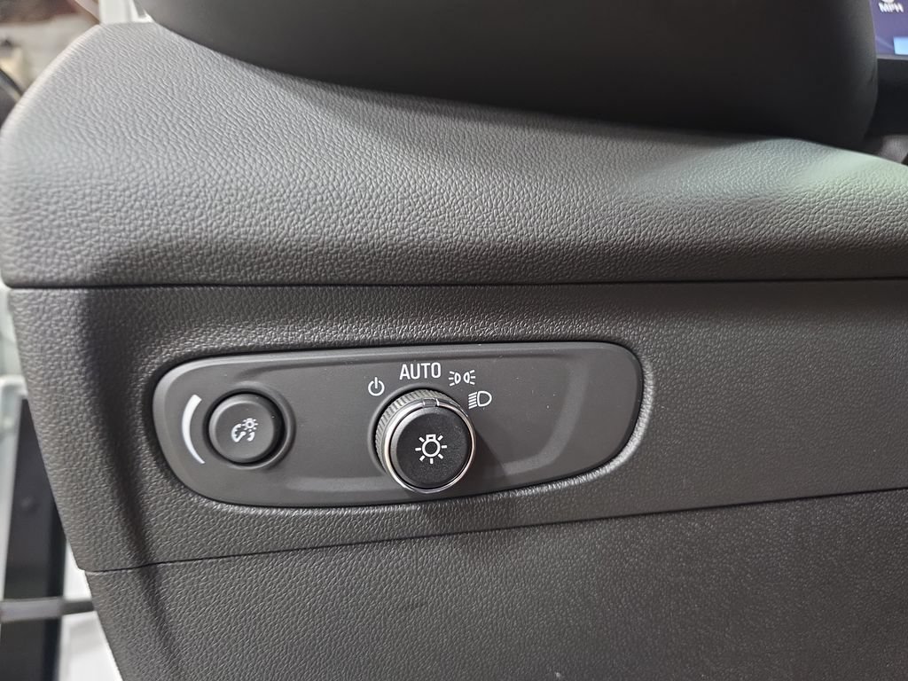 Used 2023 Buick Envision Essence AWD/4WD image 24