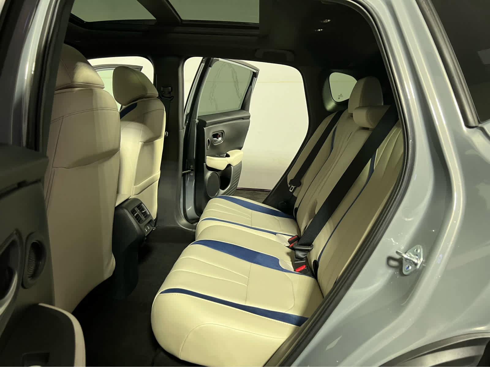 Used 2025 Acura ADX A-Spec image 24