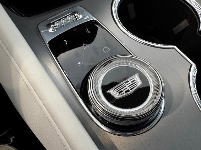 New 2026 Cadillac Vistiq Luxury AWD/4WD image 17