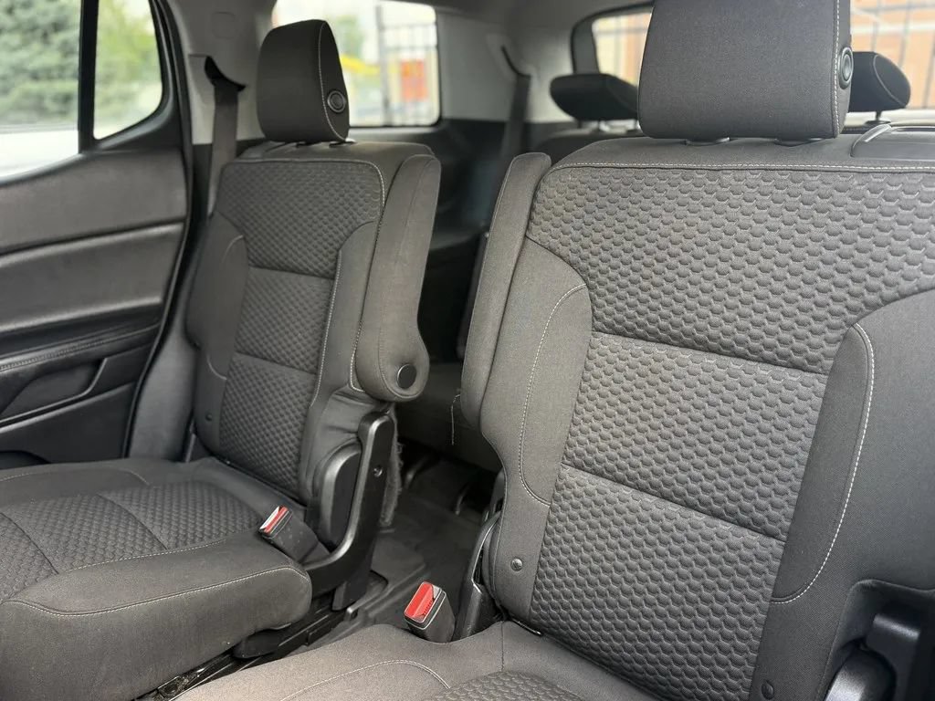Used 2019 GMC Acadia SLE w/ Driver Alert Package I AWD/4WD image 18