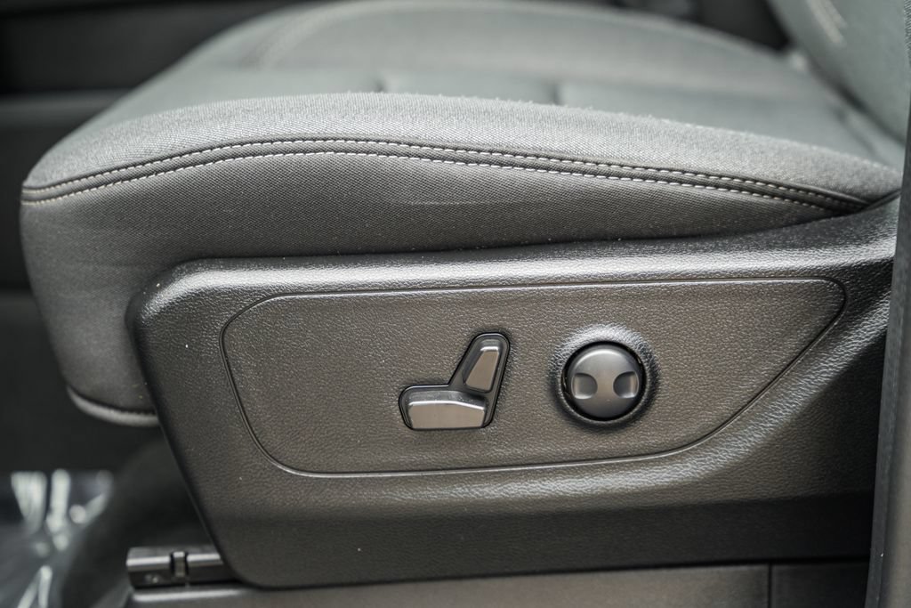Certified 2023 RAM 1500 Big Horn AWD/4WD image 37