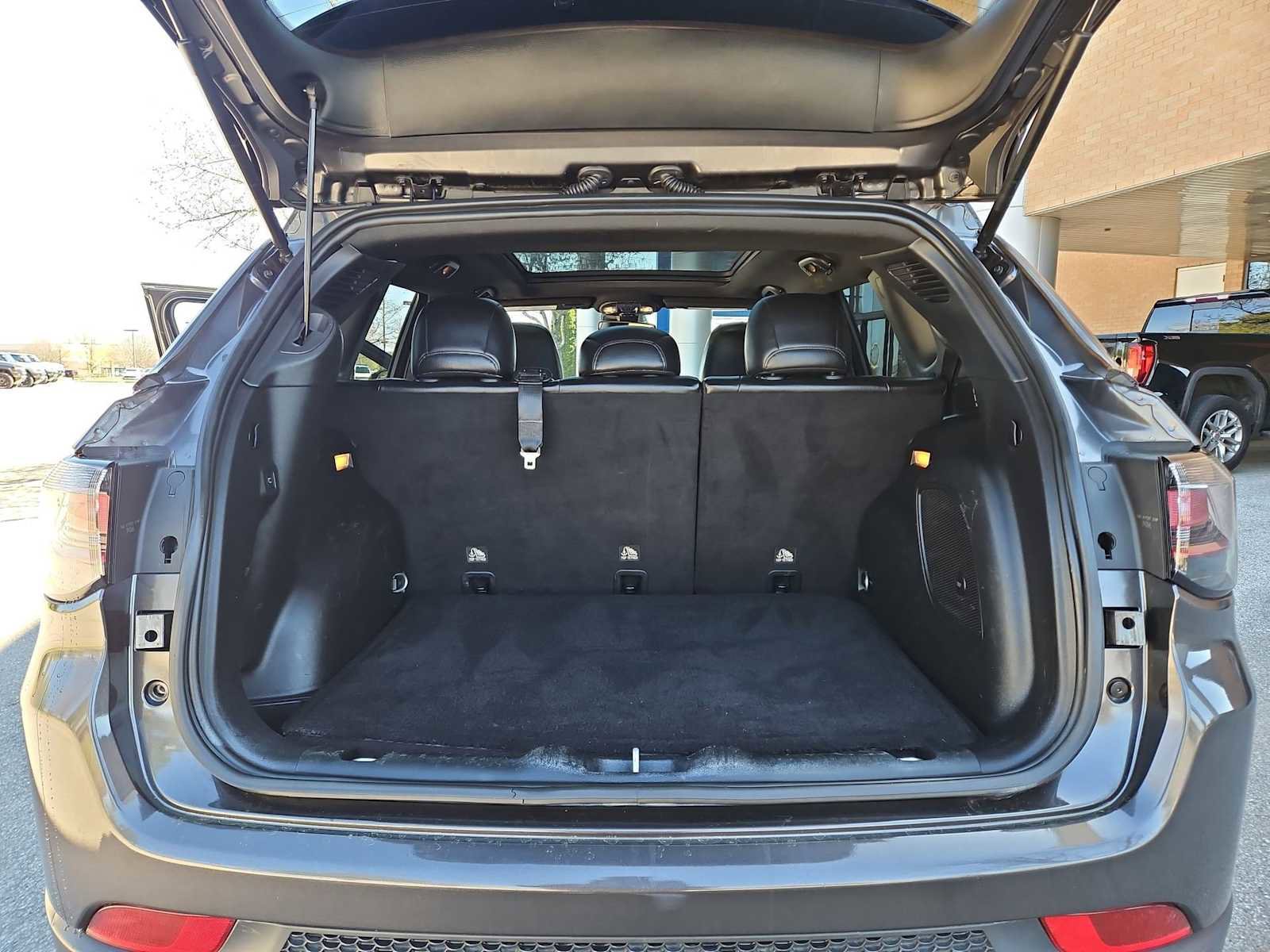 Used 2023 Jeep Compass Trailhawk w/ Trailhawk Elite Group image 36