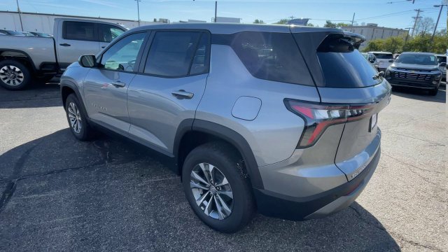 New 2027 Chevrolet Equinox LT w/ Convenience Package II AWD/4WD image 8