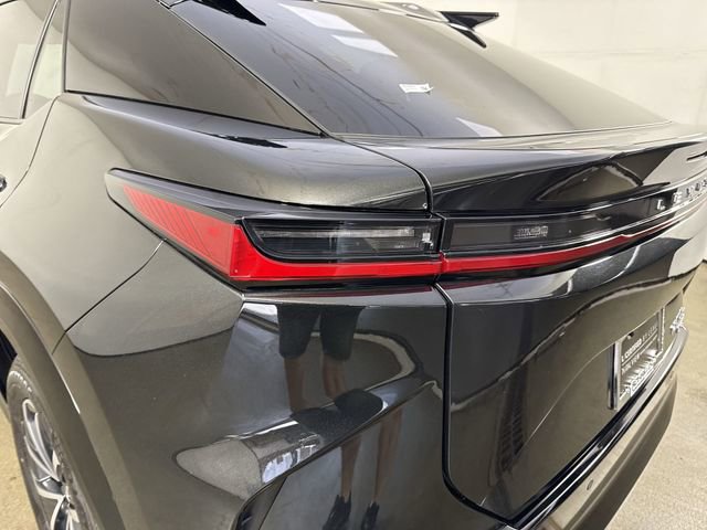 Certified 2025 Lexus RZ 450e w/ Technology Package image 33