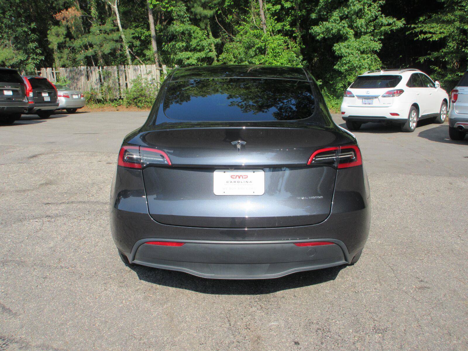 Used 2025 Tesla Model Y Long Range AWD/4WD image 6
