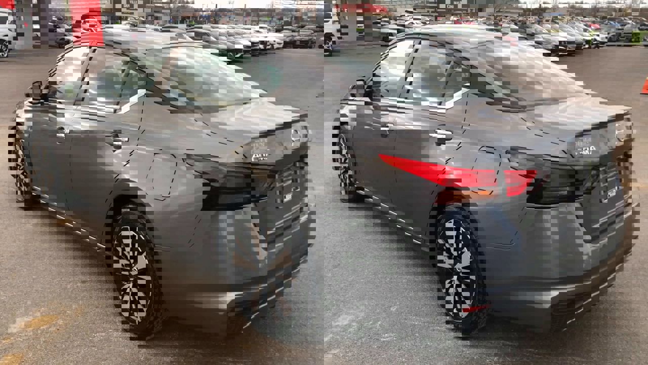 Used 2022 Nissan Altima 2.5 SV image 5