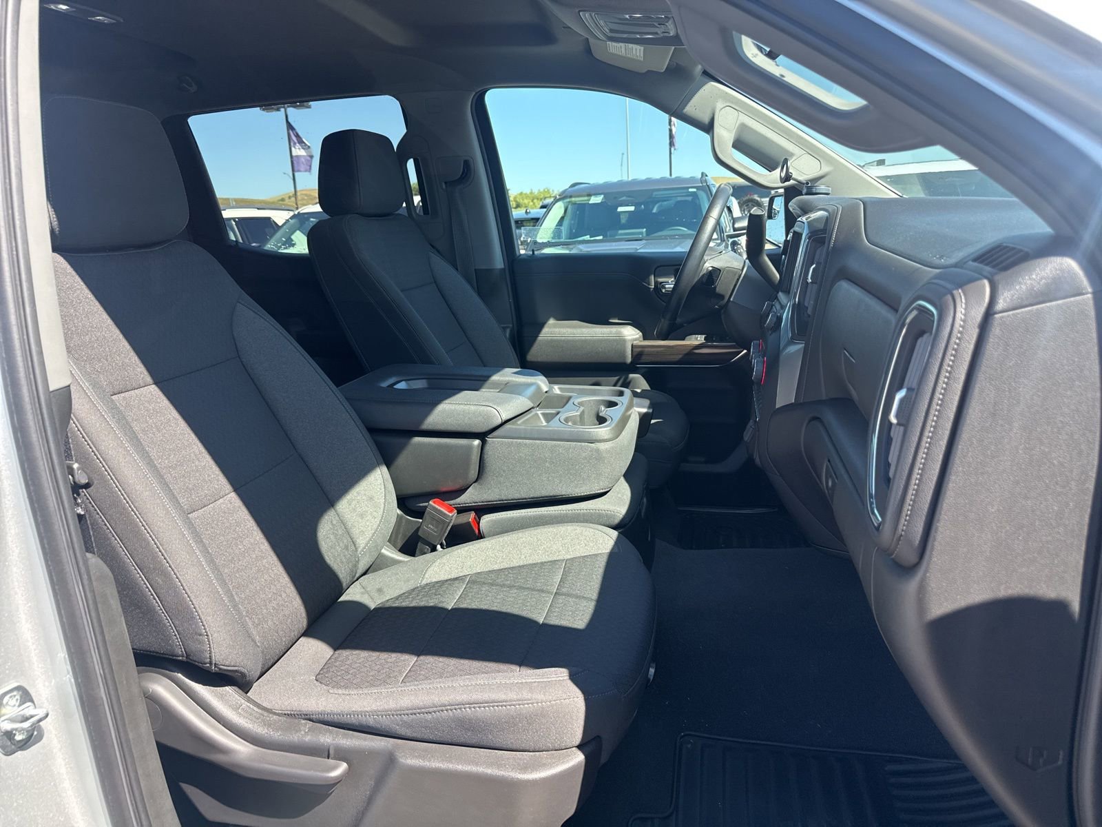 Used 2022 Chevrolet Silverado 1500 LT w/ Bed Protection Package image 11