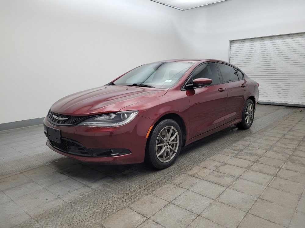 Used 2015 Chrysler 200 S image 2