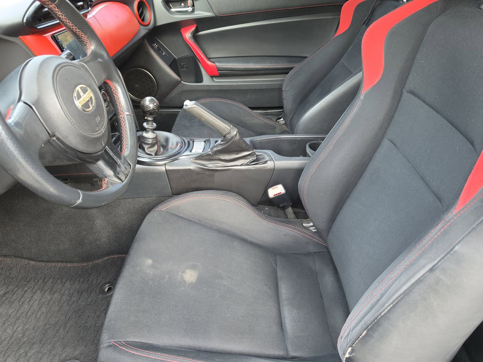 Used 2015 Scion FR-S image 11