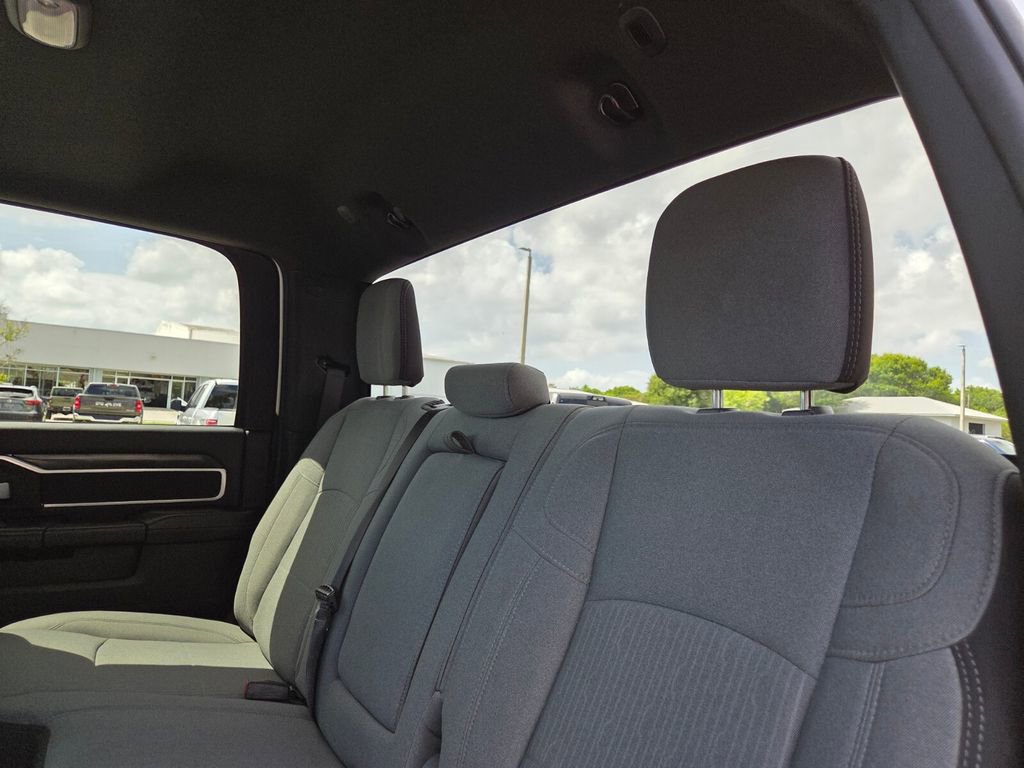Used 2024 RAM 3500 Big Horn AWD/4WD image 16