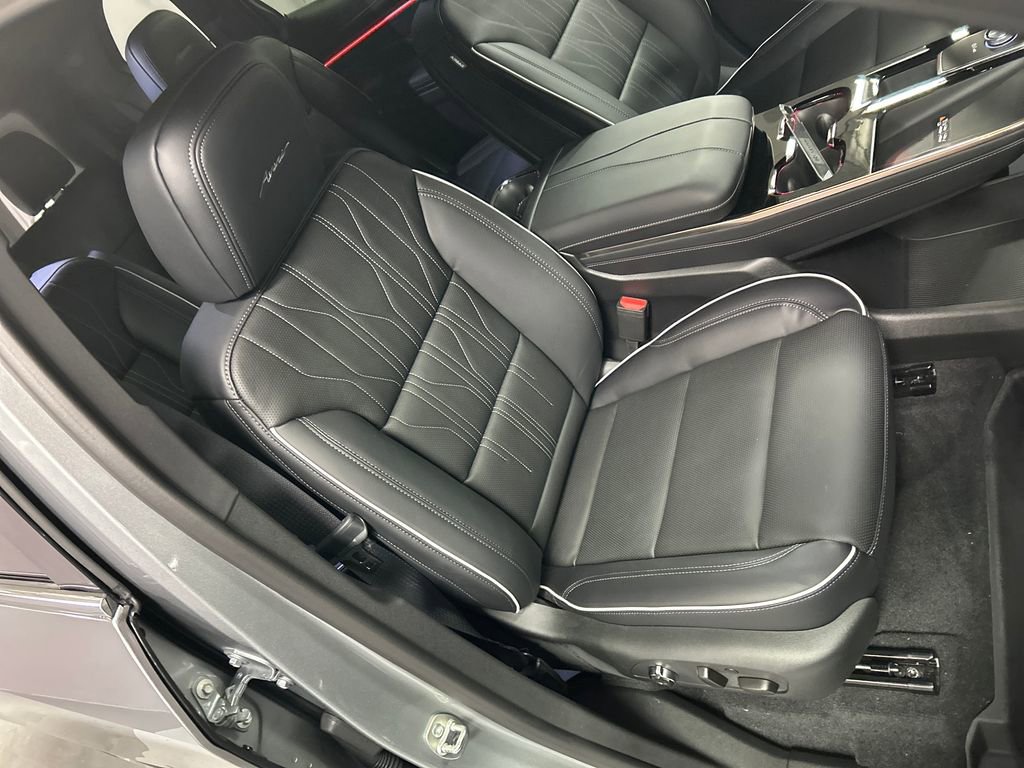 New 2026 Buick Enclave Avenir w/ Super Cruise Package image 24