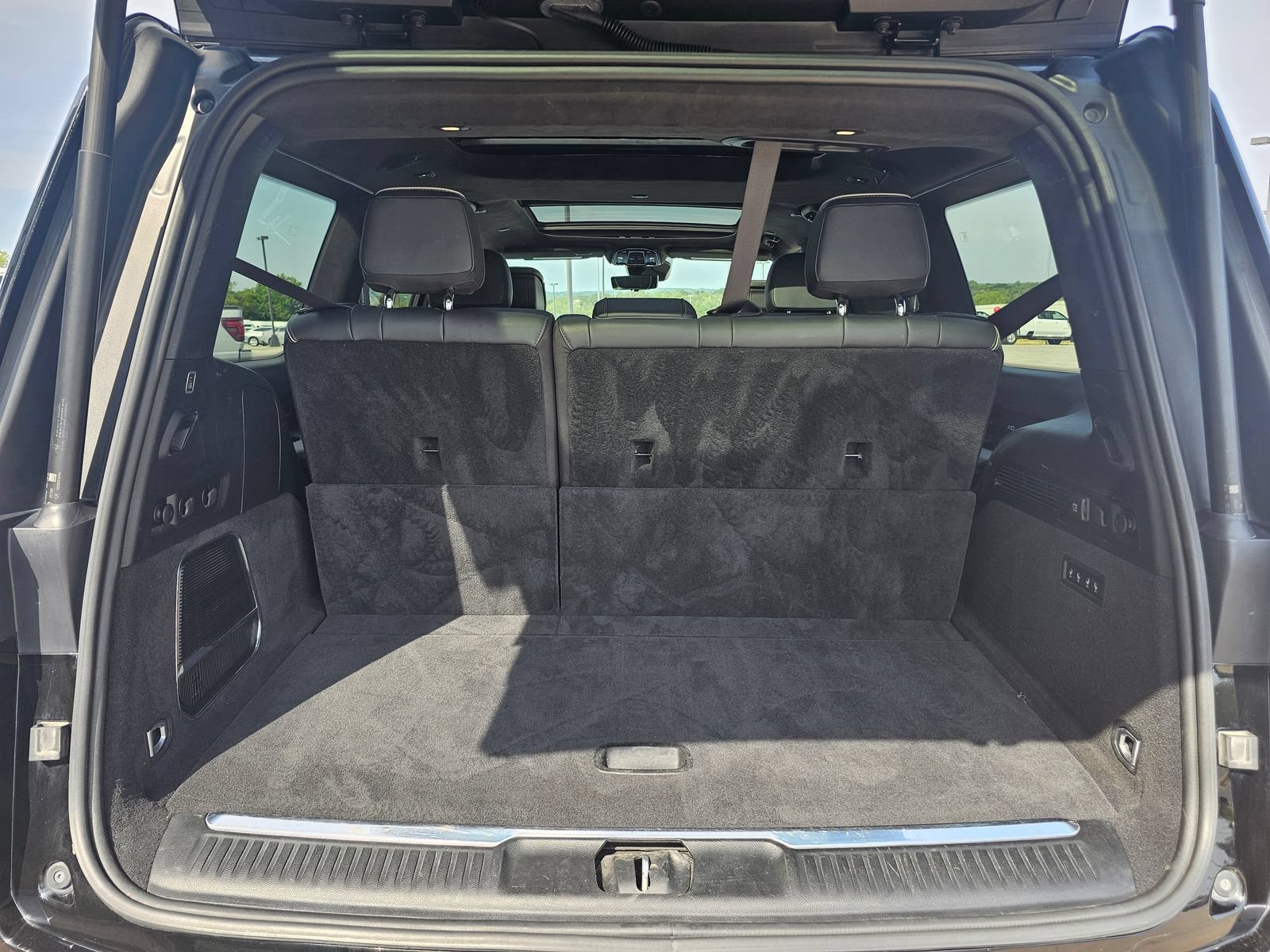Used 2023 Jeep Grand Wagoneer Series II AWD/4WD image 46