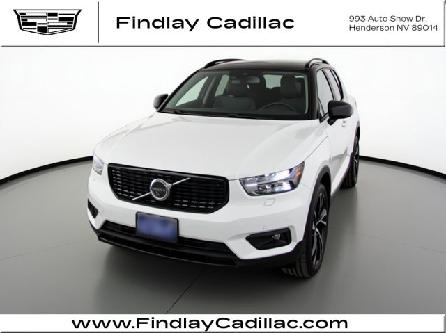 Used 2019 Volvo XC40 T4 R-Design