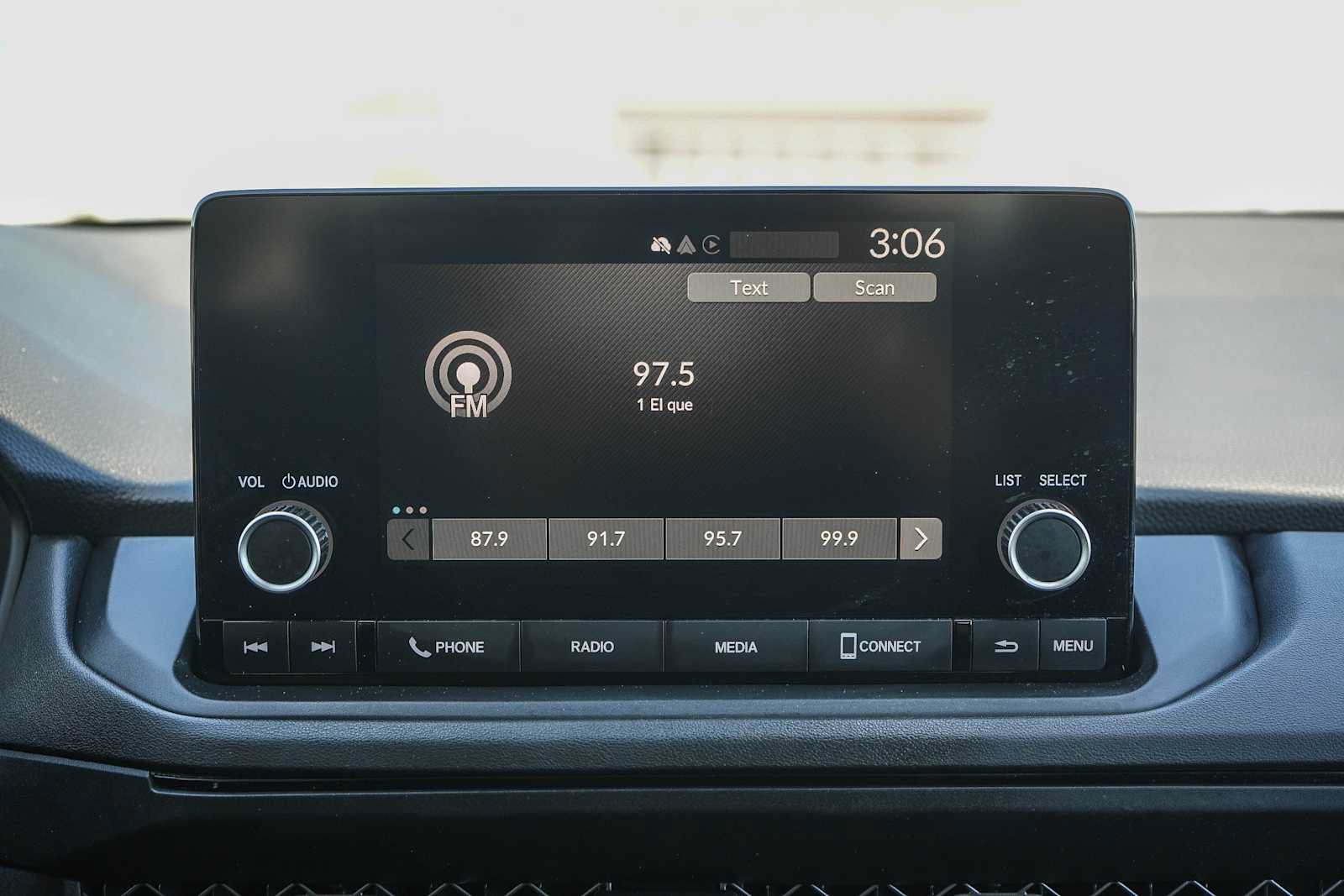 Used 2023 Honda Accord EX image 14