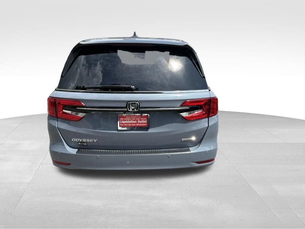 Used 2023 Honda Odyssey Touring image 8