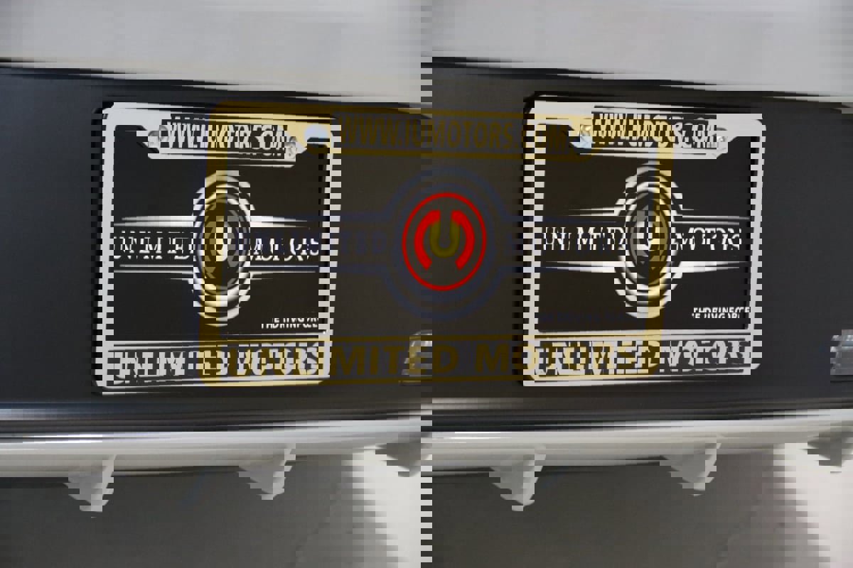 Used 2025 Genesis G70 2.5T image 12