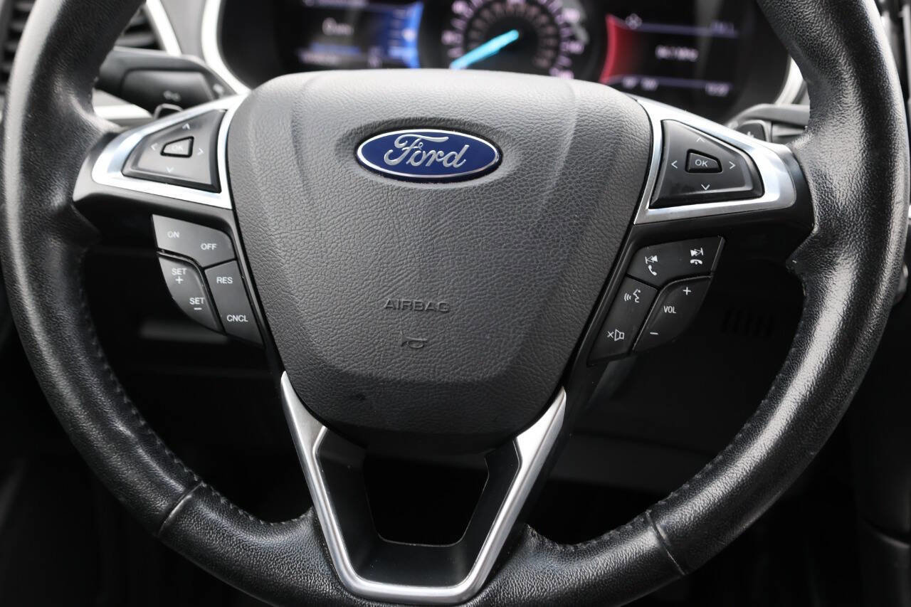 Used 2016 Ford Edge SEL w/ Equipment Group 201A image 18