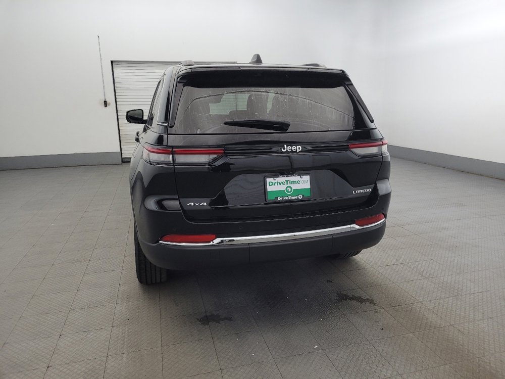 Used 2023 Jeep Grand Cherokee Laredo w/ Luxury Tech Group I image 6