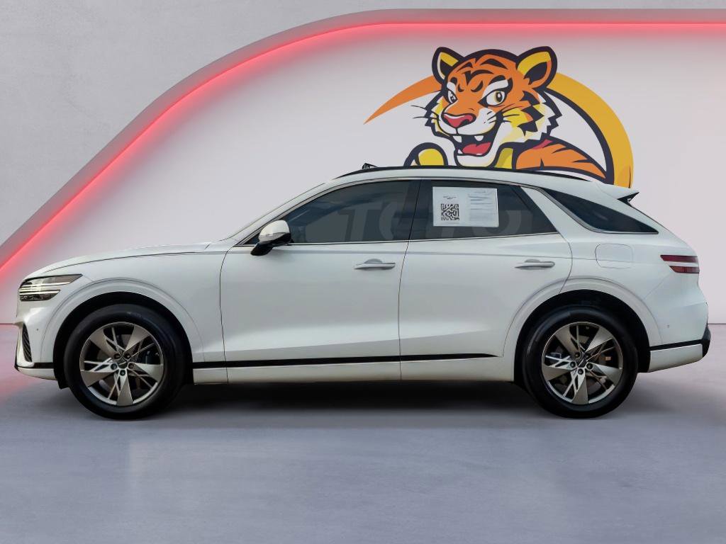 Used 2022 Genesis GV70 3.5T Sport w/ Sport Advanced Package AWD/4WD image 8