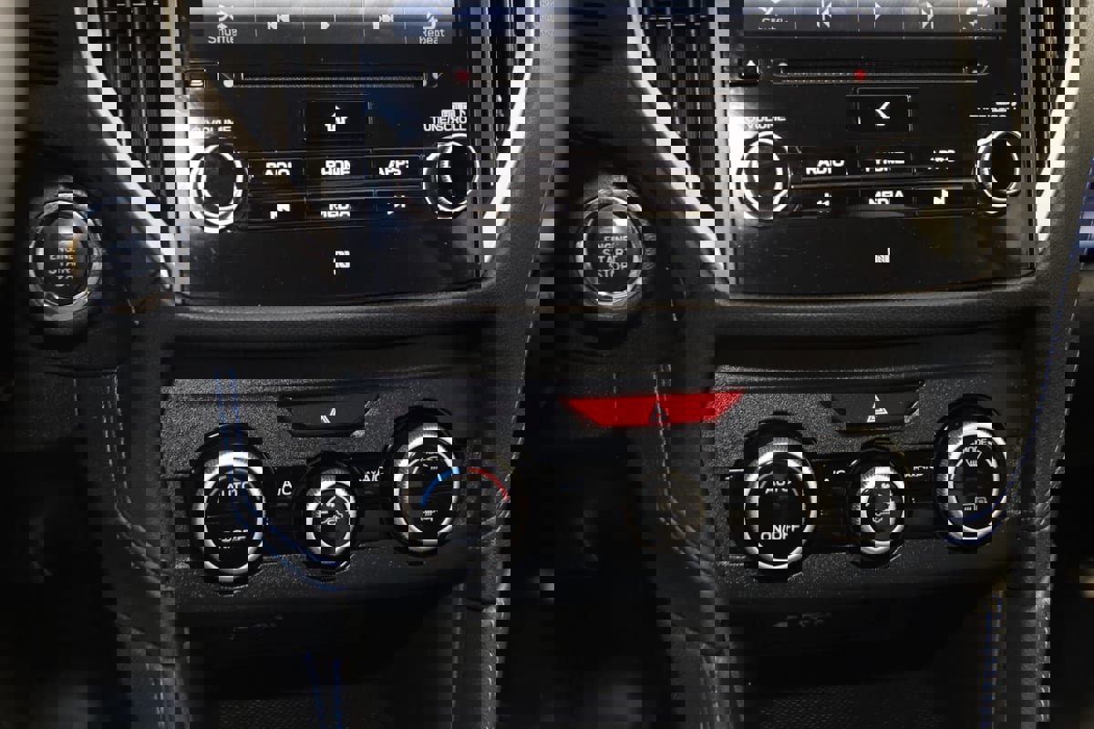 Used 2023 Subaru Crosstrek Hybrid image 29