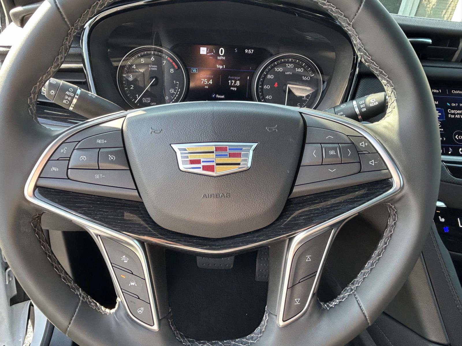 Certified 2025 Cadillac XT5 Premium Luxury w/ Technology Package FWD image 23