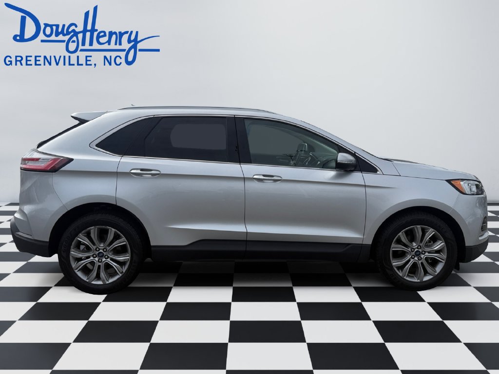 Used 2019 Ford Edge Titanium FWD image 6