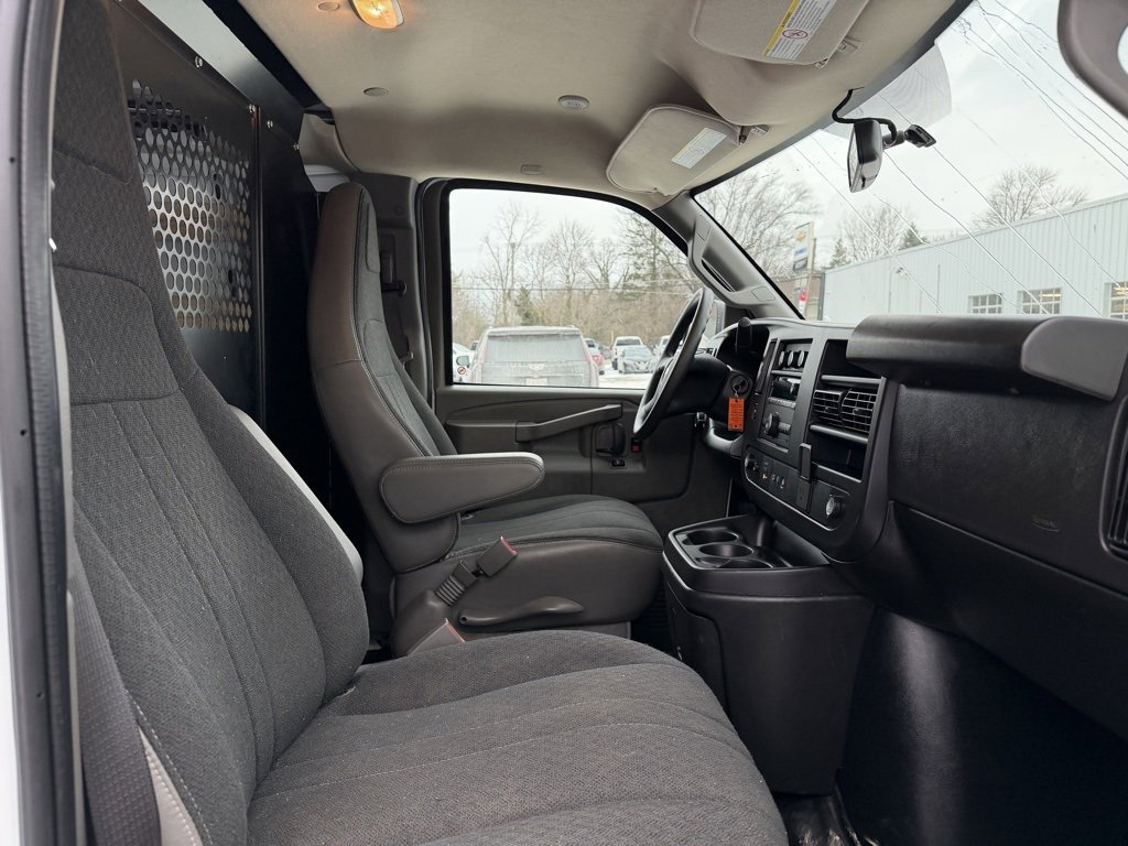 Used 2024 Chevrolet Express 2500 w/ Driver Convenience Package image 19