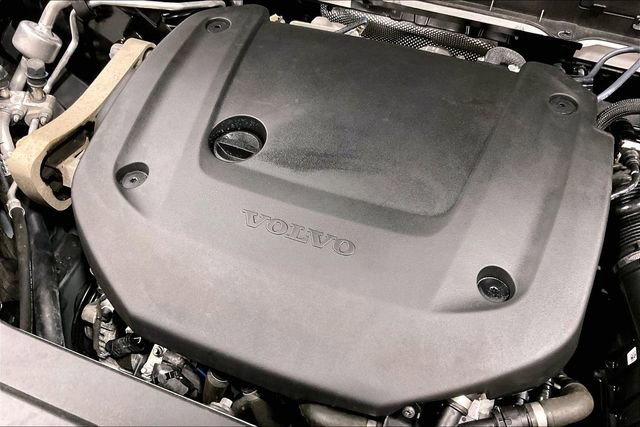 Certified 2024 Volvo XC90 B6 Ultimate w/ Protection Package Premier image 38