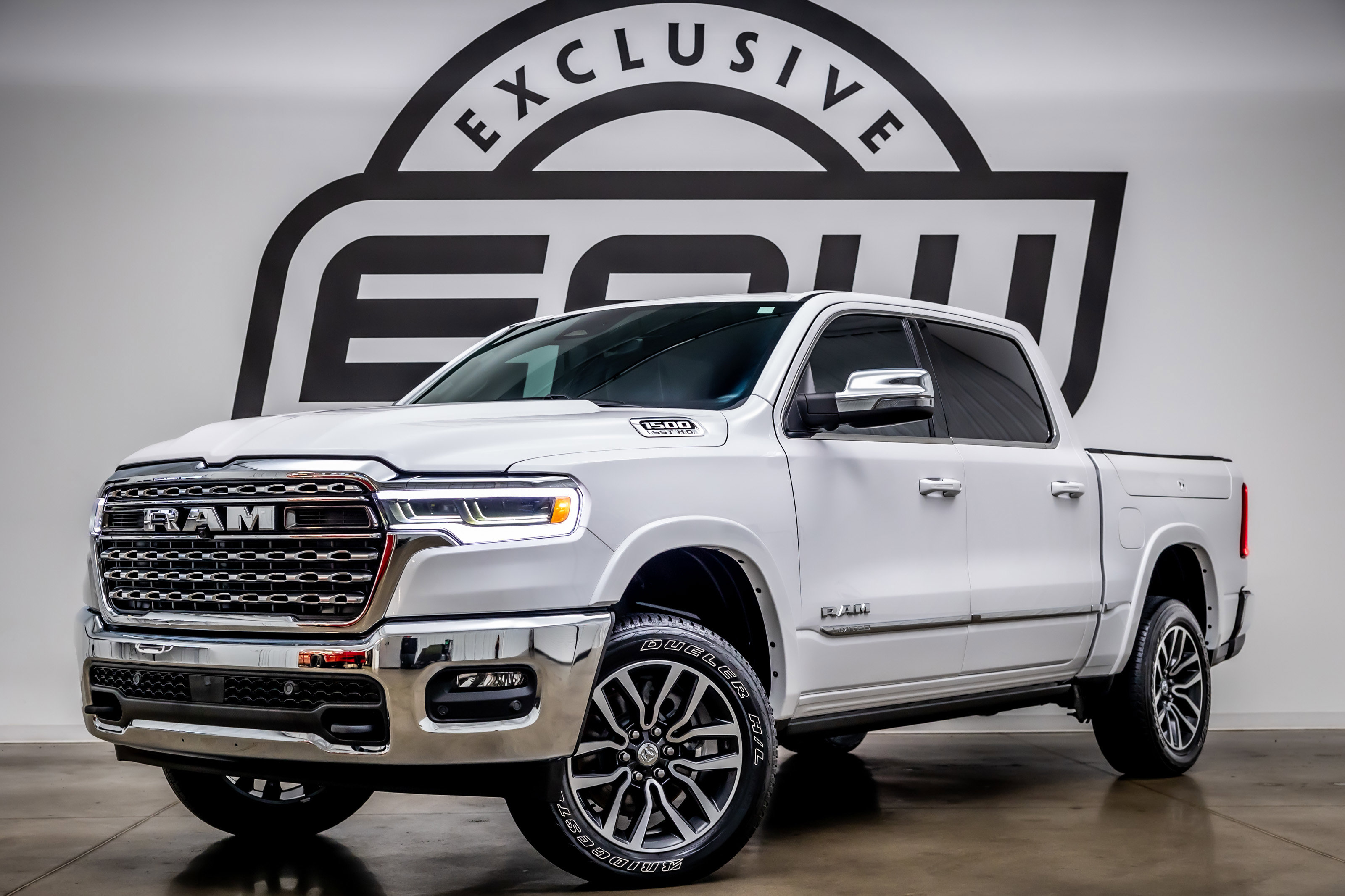 Used 2025 RAM 1500 Limited image 1