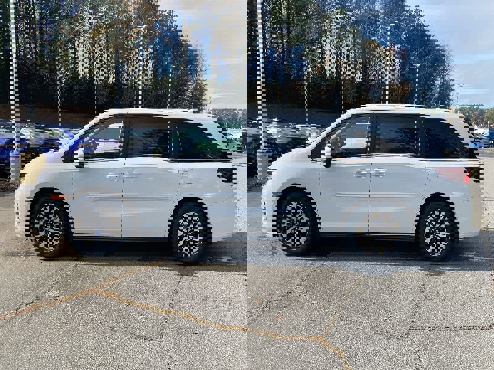 New 2026 Honda Odyssey EX-L image 2