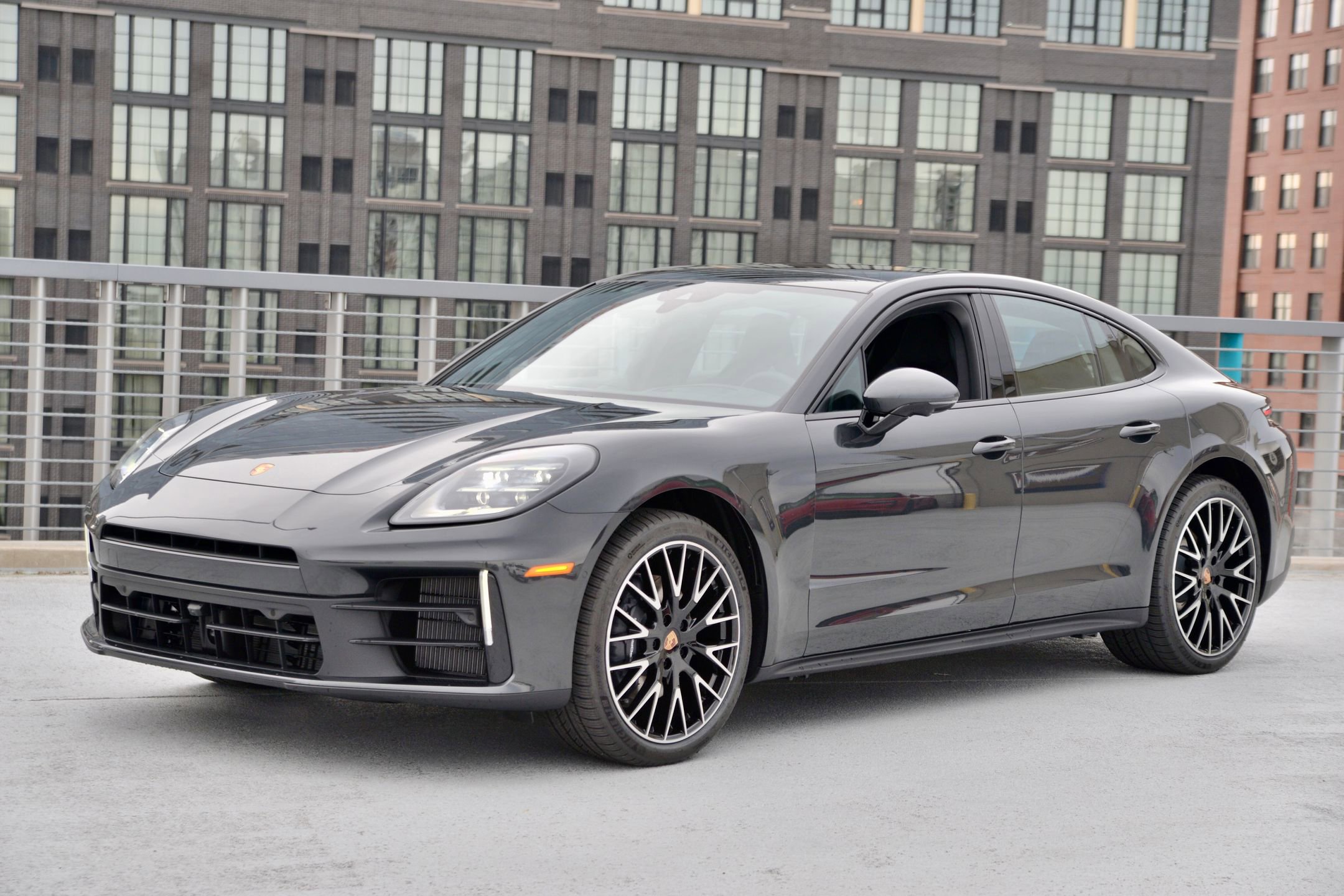 New 2026 Porsche Panamera 4 image 1