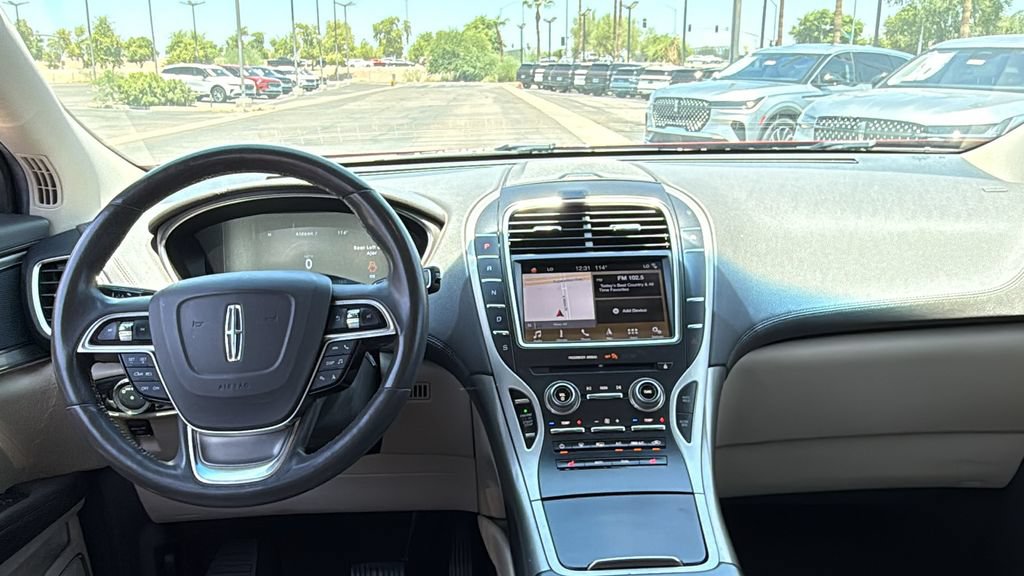Used 2019 Lincoln Nautilus Select w/ Cargo Utility Package FWD image 4