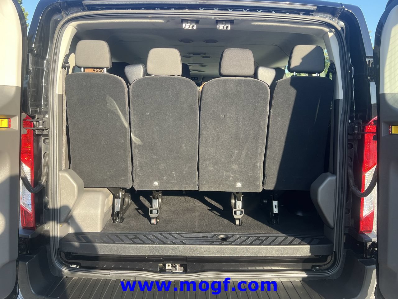 Used 2024 Ford Transit 350 XLT RWD image 19