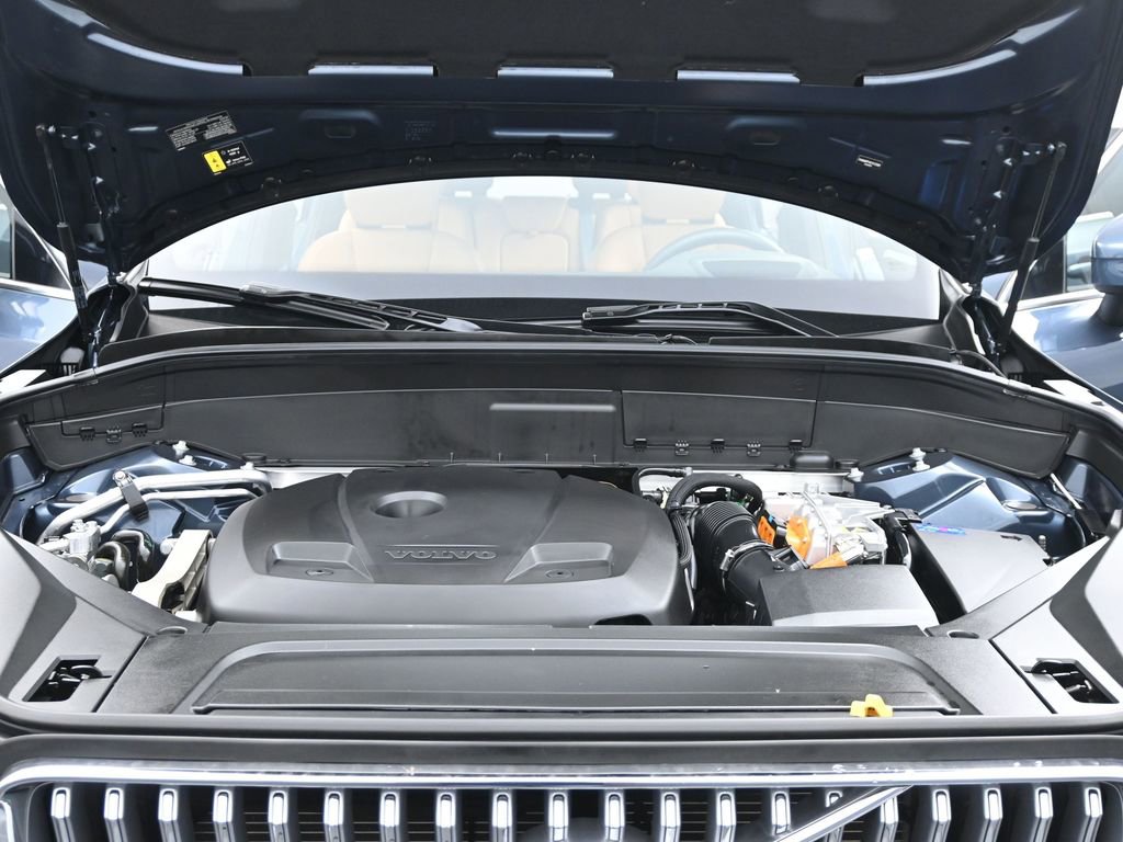 Used 2025 Volvo XC90 T8 Ultra w/ Protection Package Premier image 20